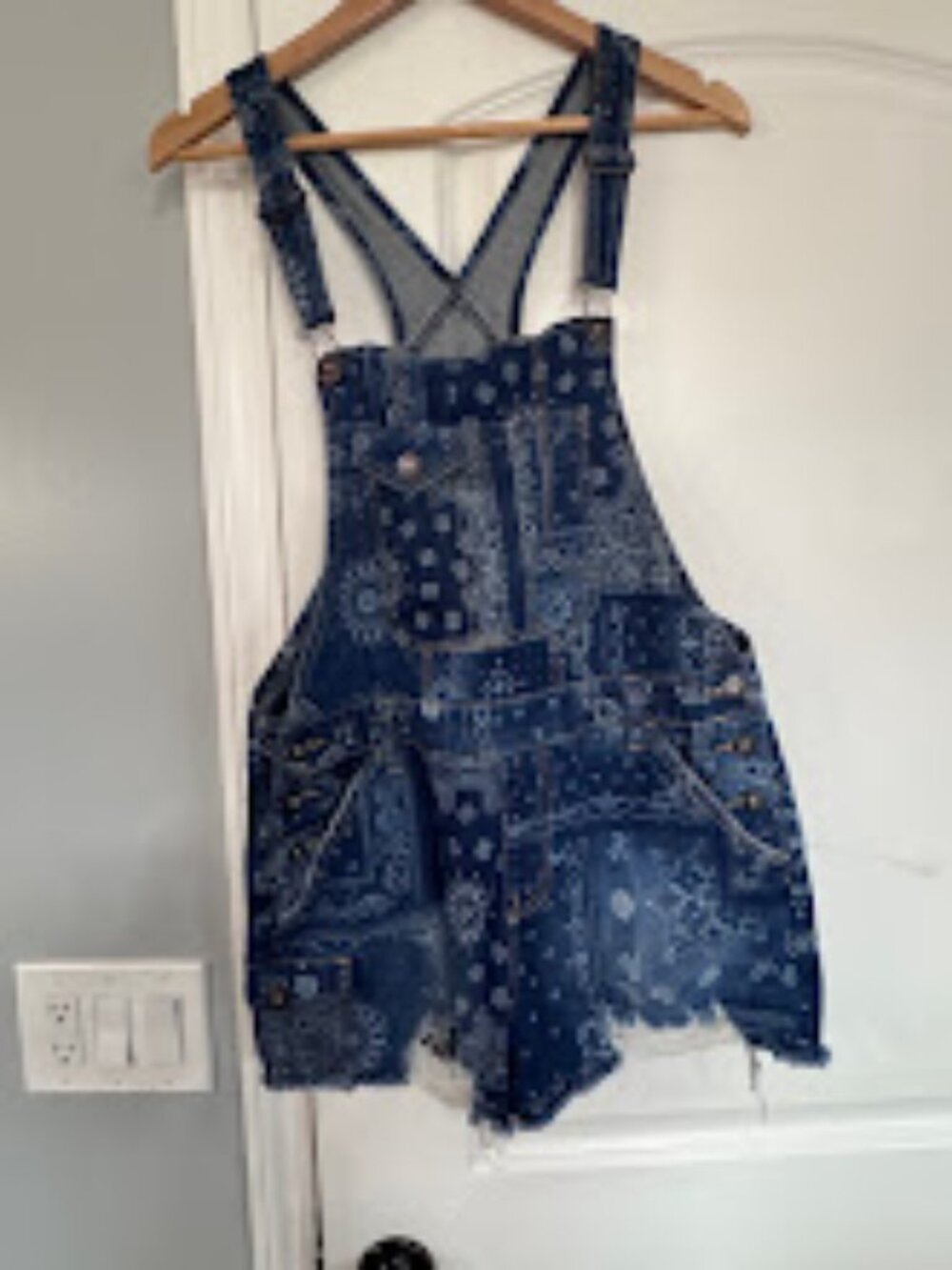 2 Overall Shorts Bundle — Size Large